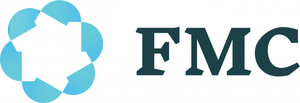 Логотип компании ПМК - Первая Медицинская Компания